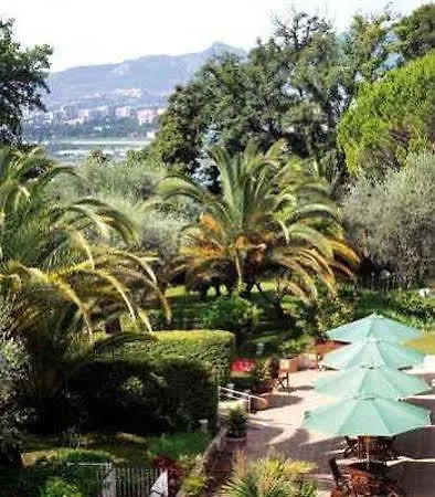 Aparthotel Inter-hotel Les Agapanthes De L'esterel 3*