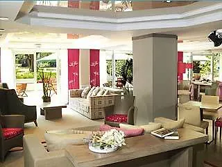 Апарт-отель Inter-hotel Les Agapanthes De L'esterel